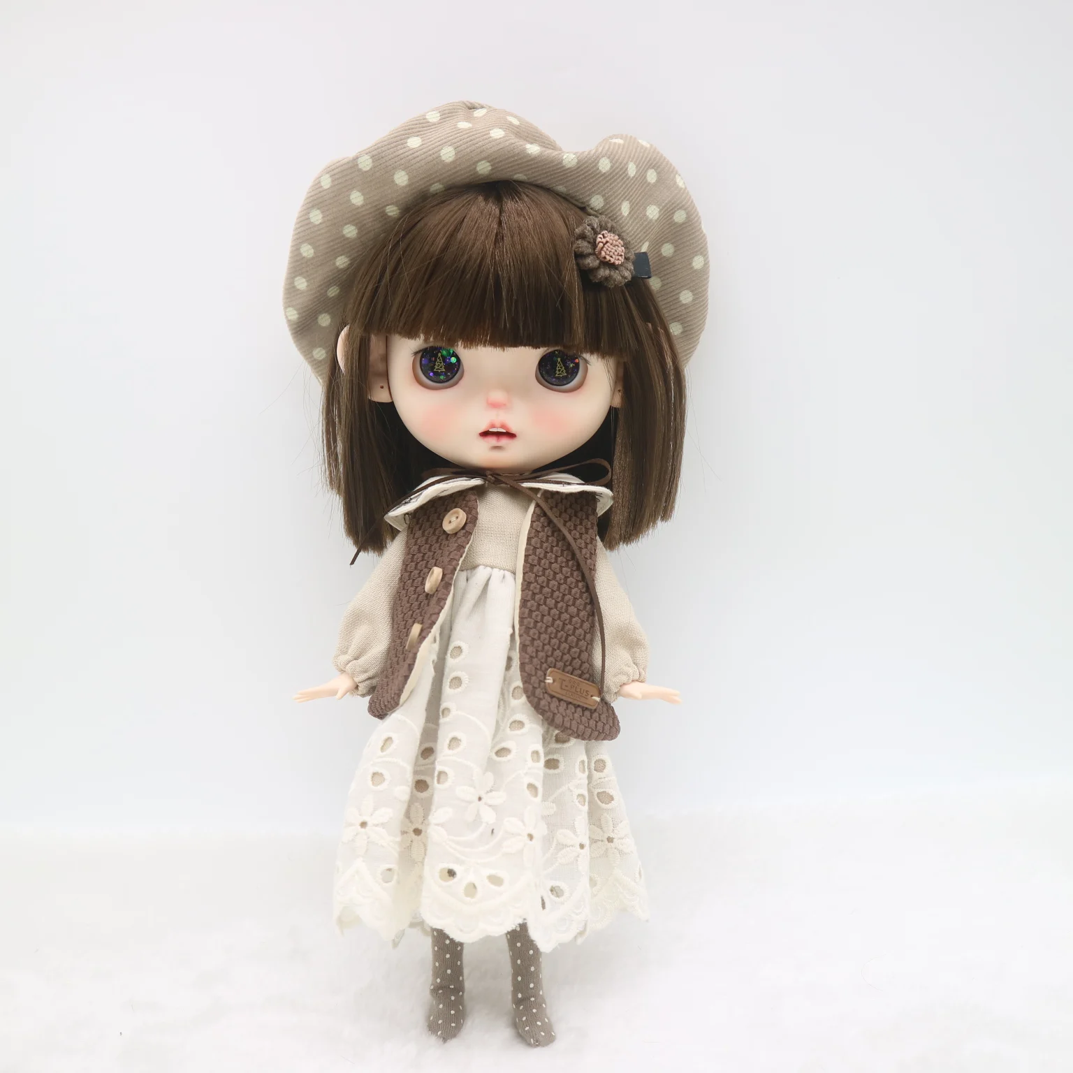 Индивидуална кукла Blyth от ръчно изработени Jointed body, се продава кукла и облекло (с шапка, без обувки) Косата подобни