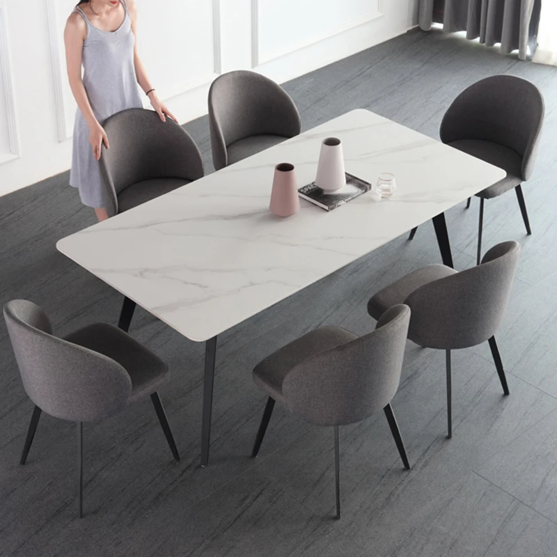 Модерна маса за хранене, стол, простата и модерни мебели за кафене в малък апартамент, всекидневни мек стол с висока облегалка с високо качество