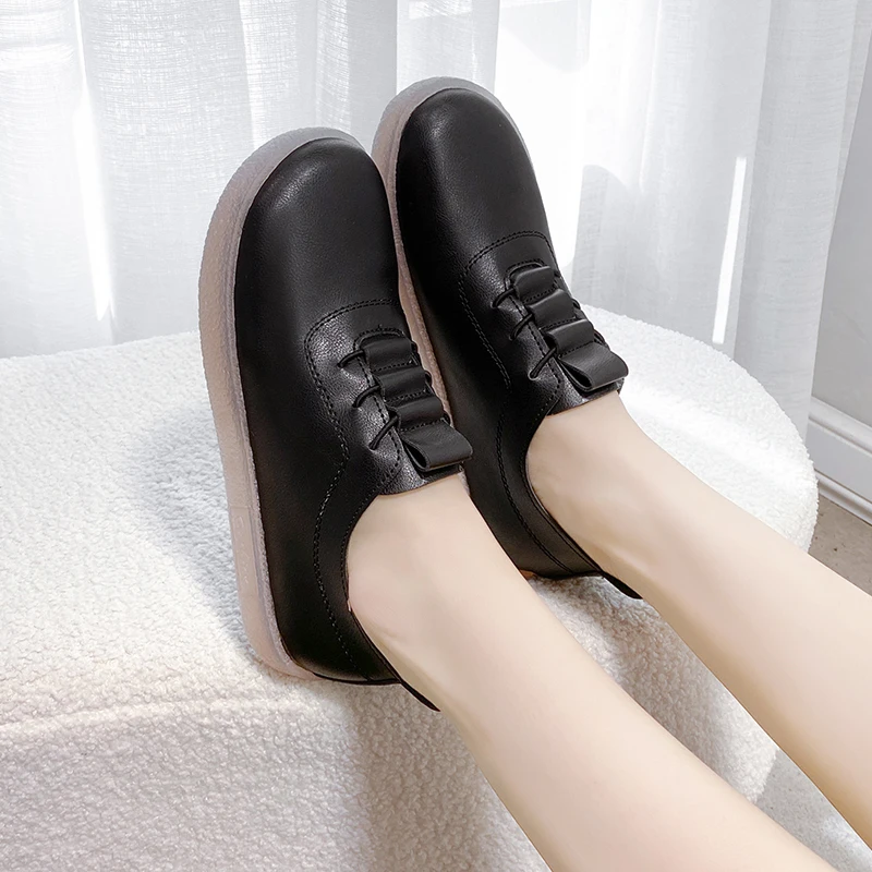 Новост през есента и зимата 2023, Нова бяла работна обувки, ежедневни работна обувки за крайградски пътувания подметка, топли памучни обувки с плюшем, малки бели обувки