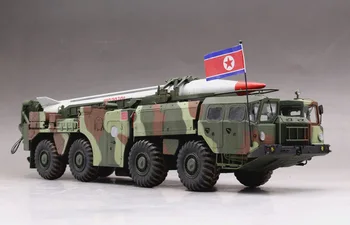 1/35 Камион за транспортиране на бойни артилерийски ракети с малък обсег на КНДР Hwassong-5