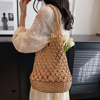 2023 Лятна Плажна сламена чанта Луксозен Дизайн, дамски Плетени Куха чанта през рамо от Лико голям капацитет, ежедневни чанти-тоут