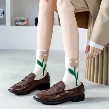 Дамски чорапи в японски стил kawai в стил харадзюку с анимационни 3D дизайн, чорапи с цветя модел със средна дължина, дишащи ежедневни чорапи с шарени лалета