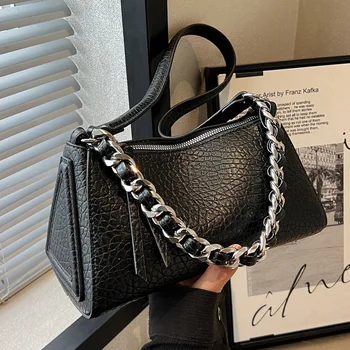 Луксозни дизайнерски дамски чанти през рамо 2023, Нова модерна чанта през рамо за покупки за жените, ежедневните пътни чанти под мишниците, Дамски Чанти