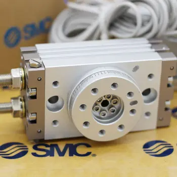 Пневматично завъртане който има SMC MSQB30R с реечной предаването, диаметър на отвора 21 мм, диаметър на корпуса 30 мм