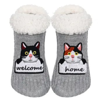 Пухкави чорапи-чехли/Супер меки и уютни забавни нескользящие домашни чорапи с захватами/ Подаръци за любителите на котки, Добре дошли в Кат.