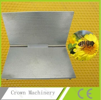 Форма за леене на 200*420 мм за един лист от пчелен восък